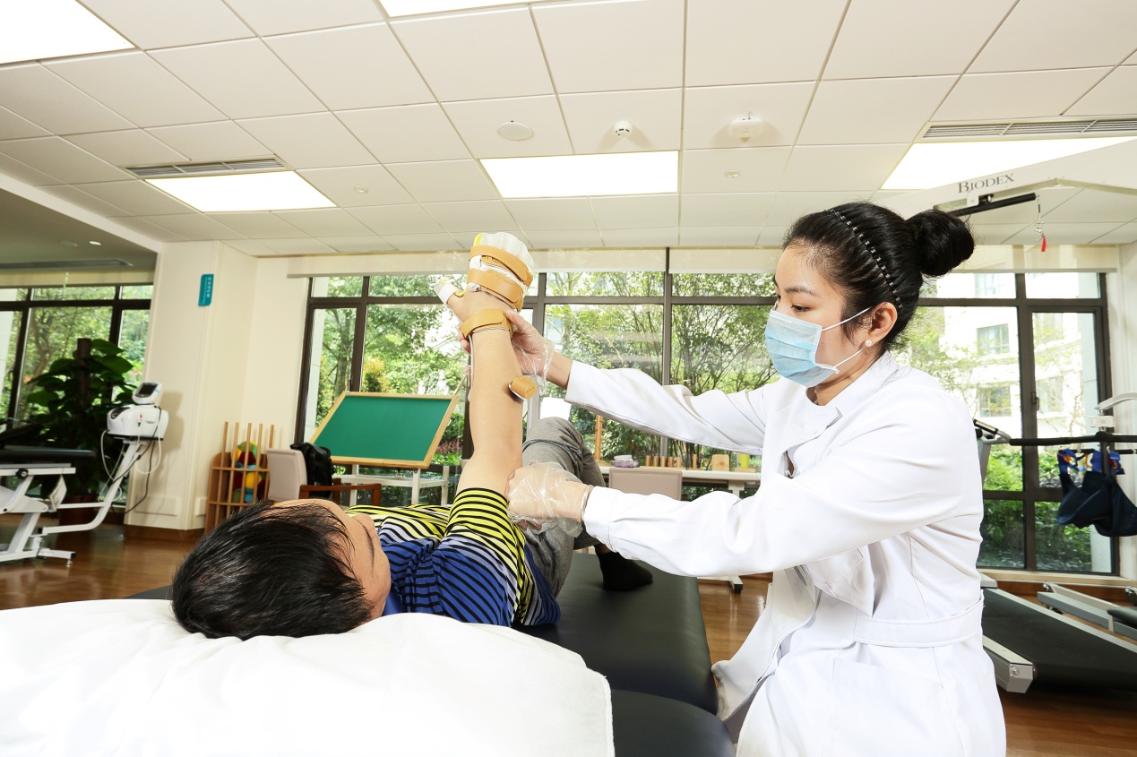 春節(jié)又遇“保姆荒”？養(yǎng)老機(jī)構(gòu)推出“短期保姆”服務(wù)解燃眉之急